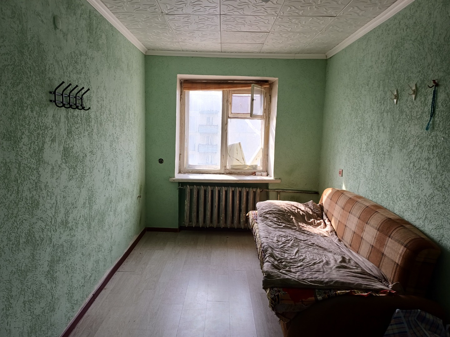 ✨ Продаётся квартира — это ваш шанс создать дом мечты! ✨

Адрес: ул. Розы Люксембург, 91 (5‑й этаж 5‑этажного дома).

Почему это отличный выбор:

всё необходимое — в шаговой доступности;

рядом остановки общественного транспорта — легко добраться в любую точку города;

парк культуры и дворец культур