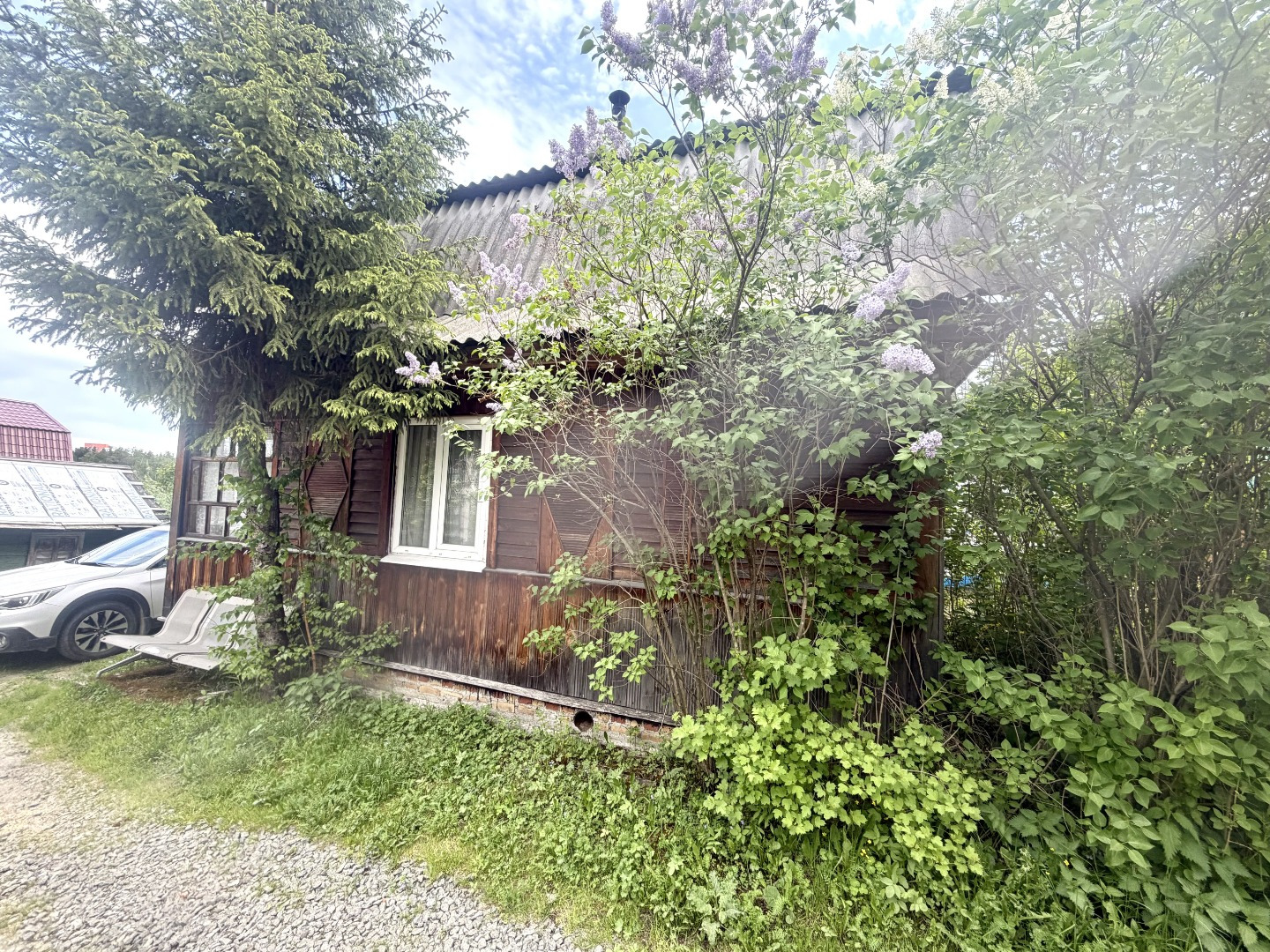 Продаётся уютный двухэтажный садовый дом — жизнь за городом с городской доступностью!

📍 Местоположение: Екатеринбург, садовое товарищество «Энергетик 1».

Мечтаете о своём доме, но не готовы отказываться от удобств мегаполиса? Этот вариант создан для вас!
Дом расположен всего в нескольких минутах е