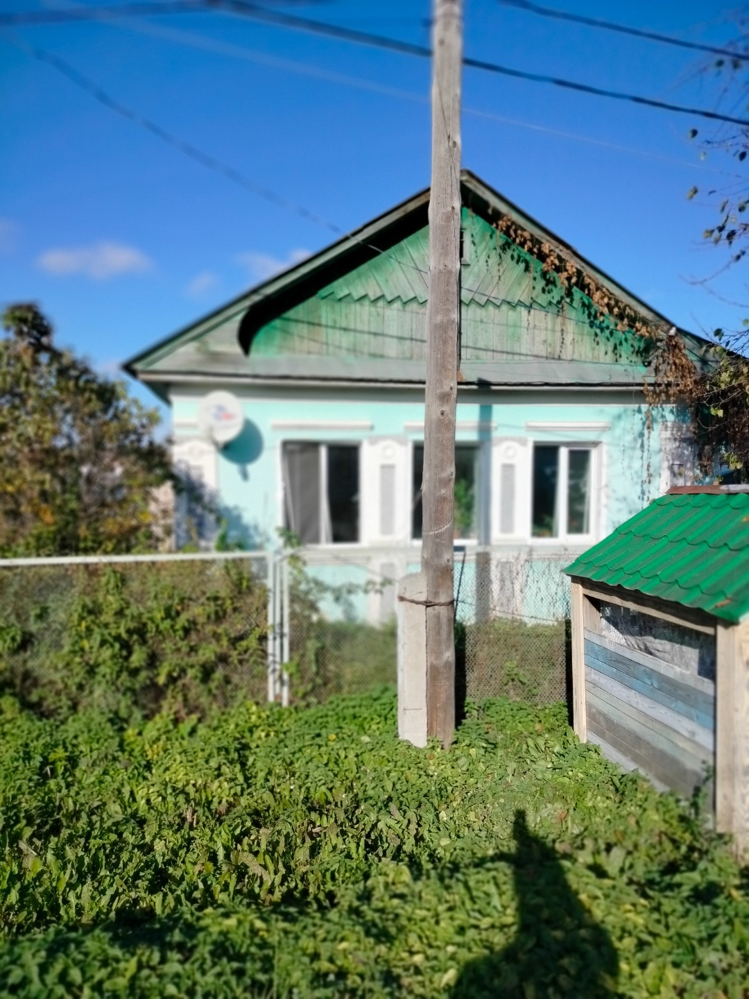 Адрес: ул. Восточная
Участок: 10 соток (огород)
Ищете спокойное место для жизни или дачи? Этот вариант для вас!
Дом расположен на очень тихой и спокойной улице. Здесь нет оживленного трафика, а вокруг живут прекрасные, дружелюбные соседи — идеальная атмосфера для тех, кто ценит тишину и уединение.
Н